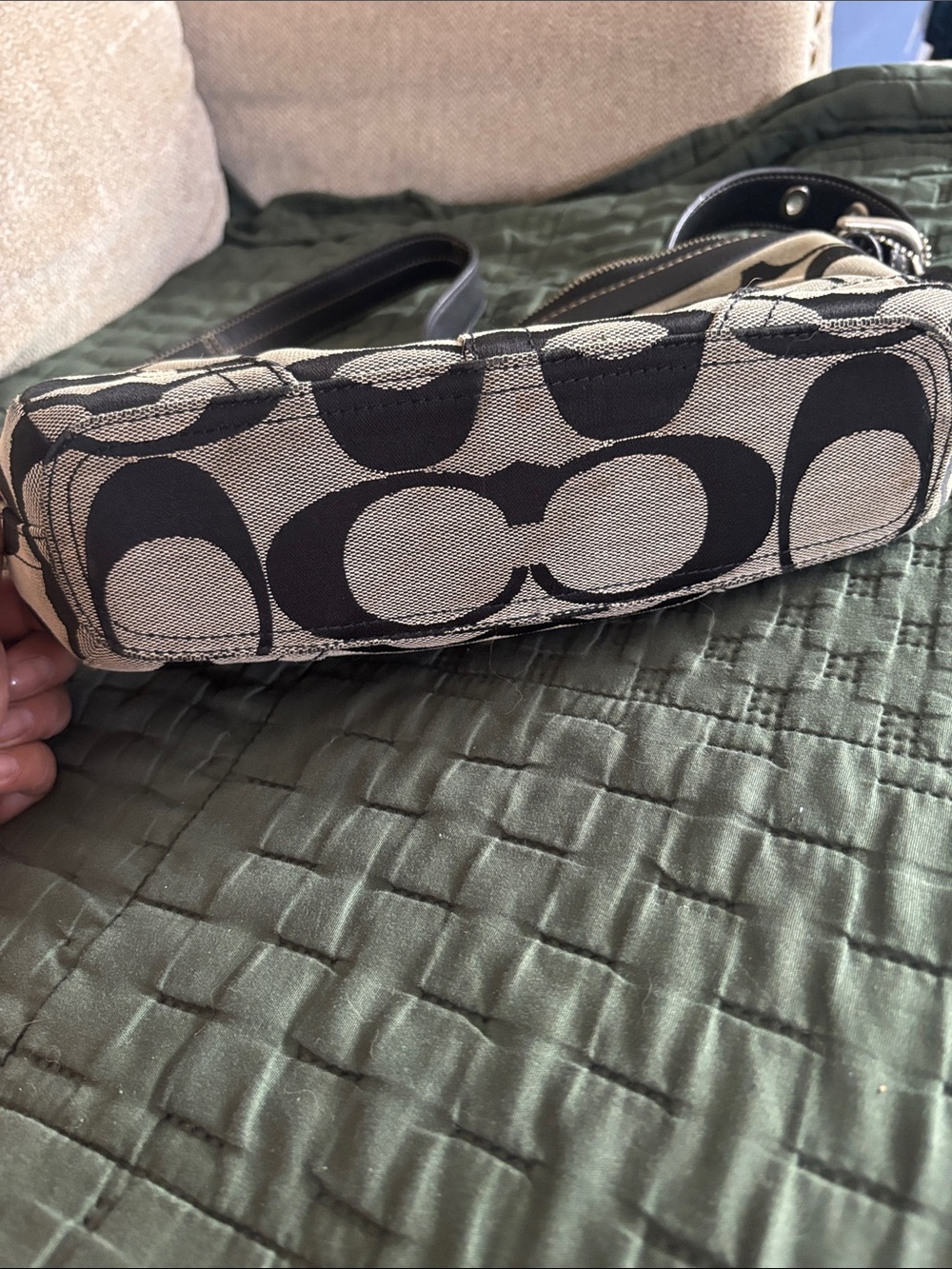 Coach Black and Gray Signature Shoulder Bag - Picture 4 of 10